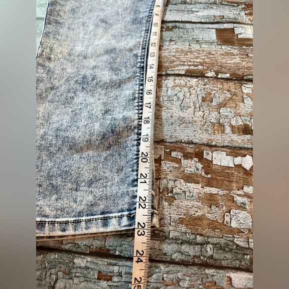 No Boundaries Acid Wash Women Jeans - Blue - Picture 4 of 5
